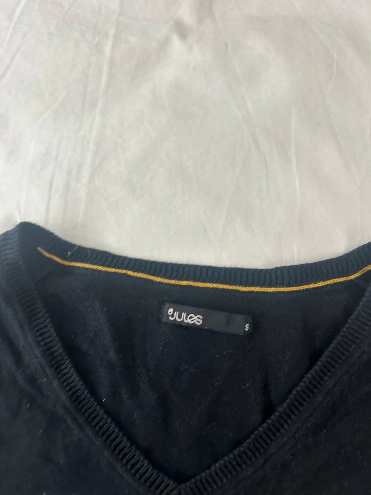 Black V-neck sweater Jules – photo 6